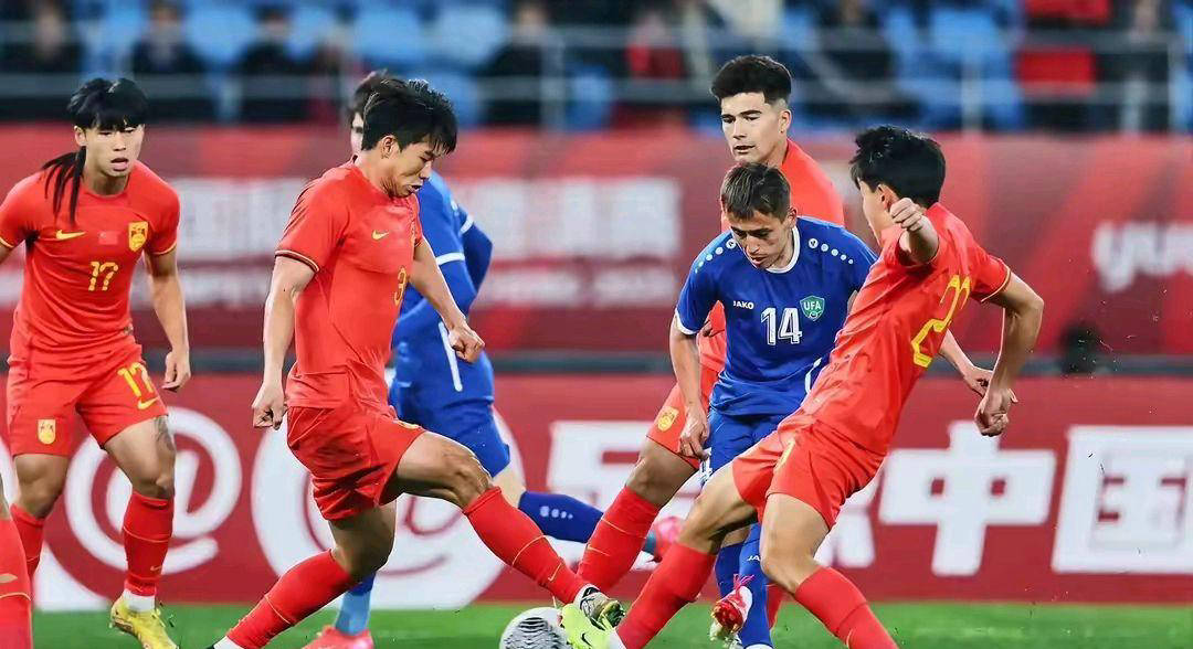 东方足球球队备战迎接新挑战 东方足球球队备战迎接新挑战