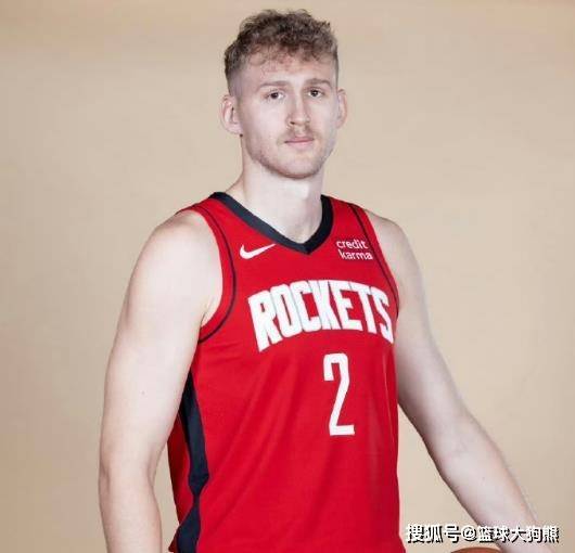 中锋合约遭终止外籍球员火速替补的简单介绍 中锋合约遭终止外籍球员火速替补的简单介绍