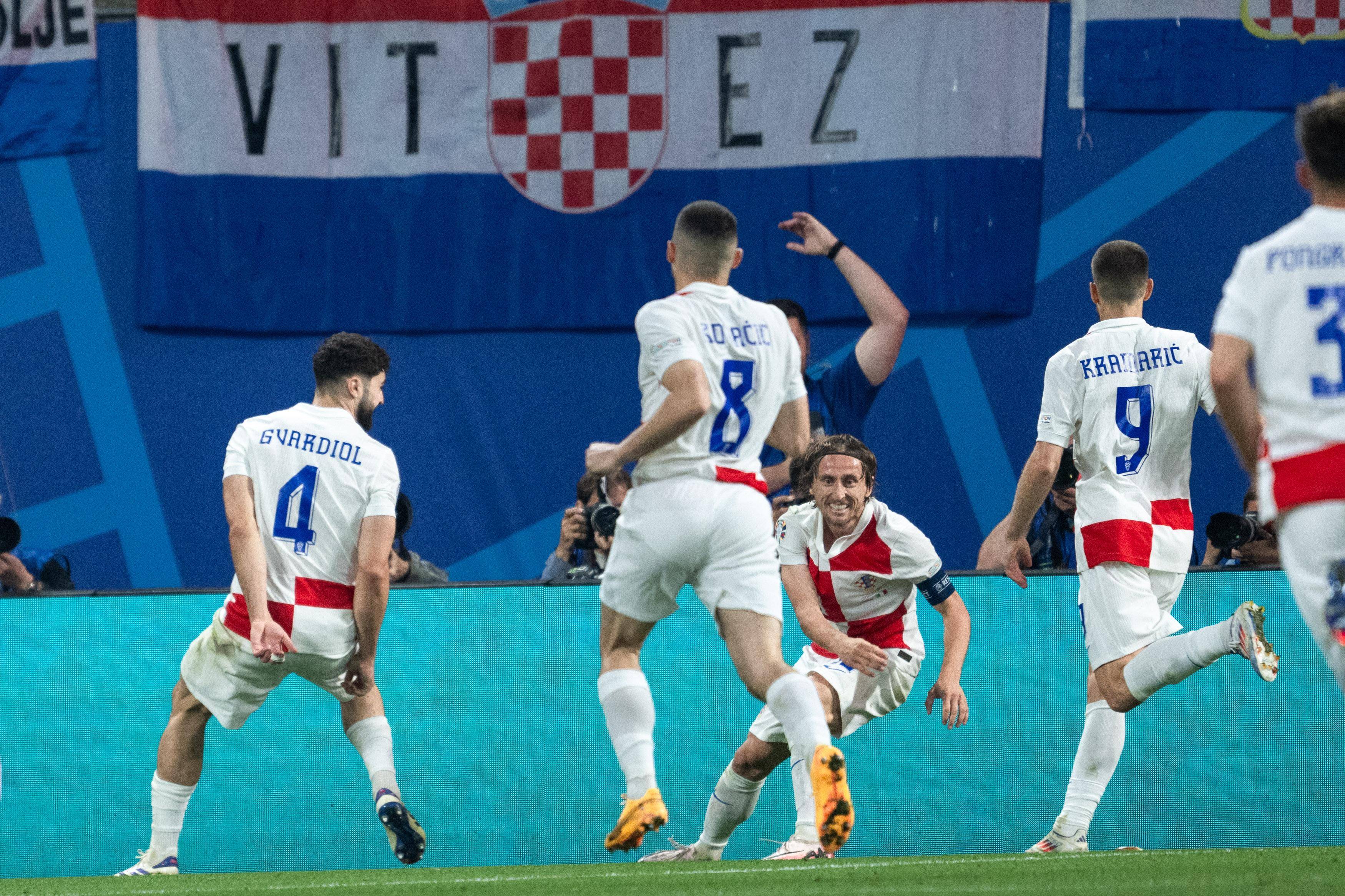 关于欧预赛:克罗地亚大胜威尔士,晋级前景看好的信息 关于欧预赛:克罗地亚大胜威尔士,晋级前景看好的信息