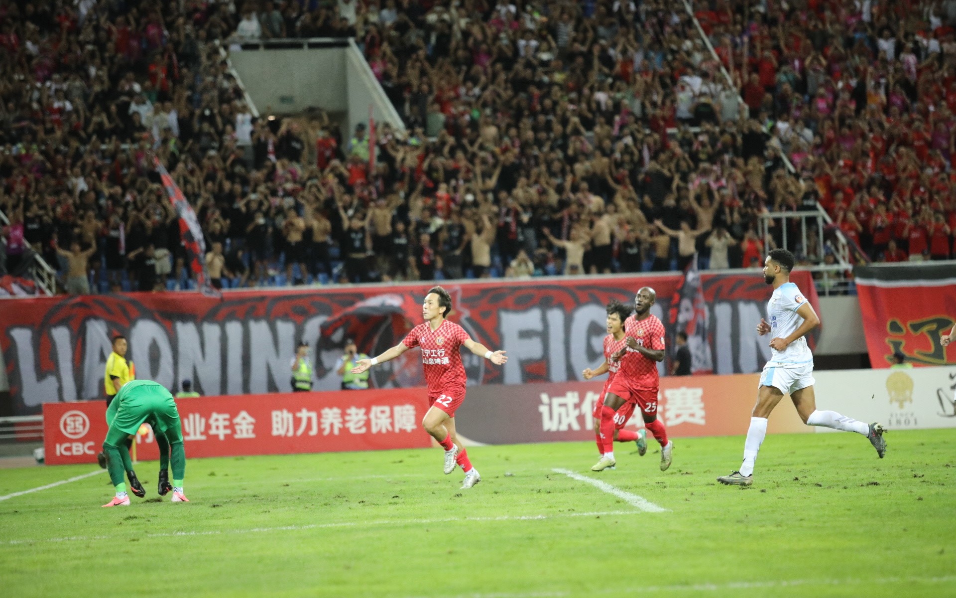 九游体育直播-主场作战,东京球队备战重要比赛