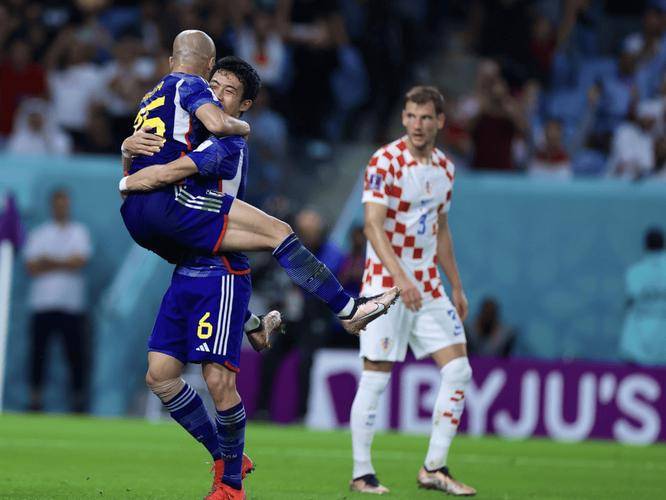 罗马客场战胜拉齐奥,终结对手三连胜的简单介绍 罗马客场战胜拉齐奥,终结对手三连胜的简单介绍