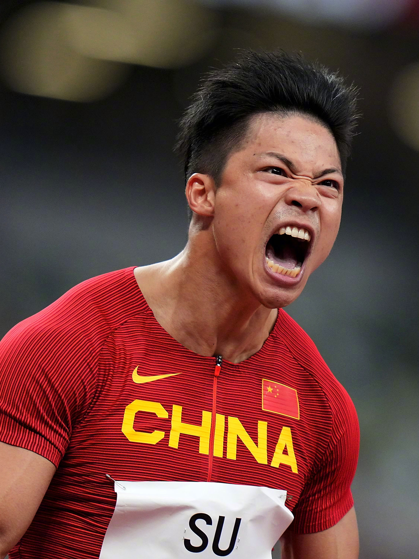 运动员们在比赛中彪炳战绩,备受瞩目 运动员们在比赛中彪炳战绩,备受瞩目