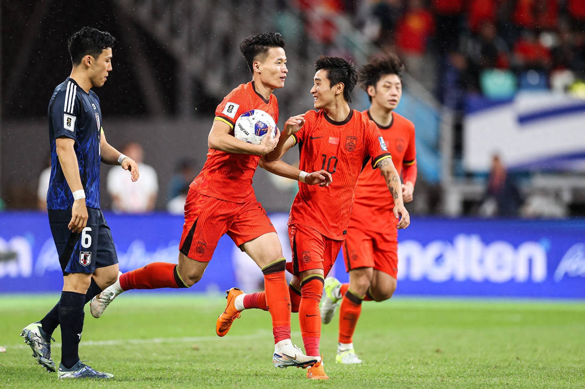 九游体育直播-中国球队在重要赛事中获得成功,展现实力