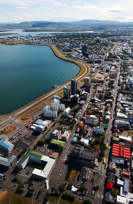 冰岛惜败荷兰,晋级前景渺茫 冰岛惜败荷兰,晋级前景渺茫