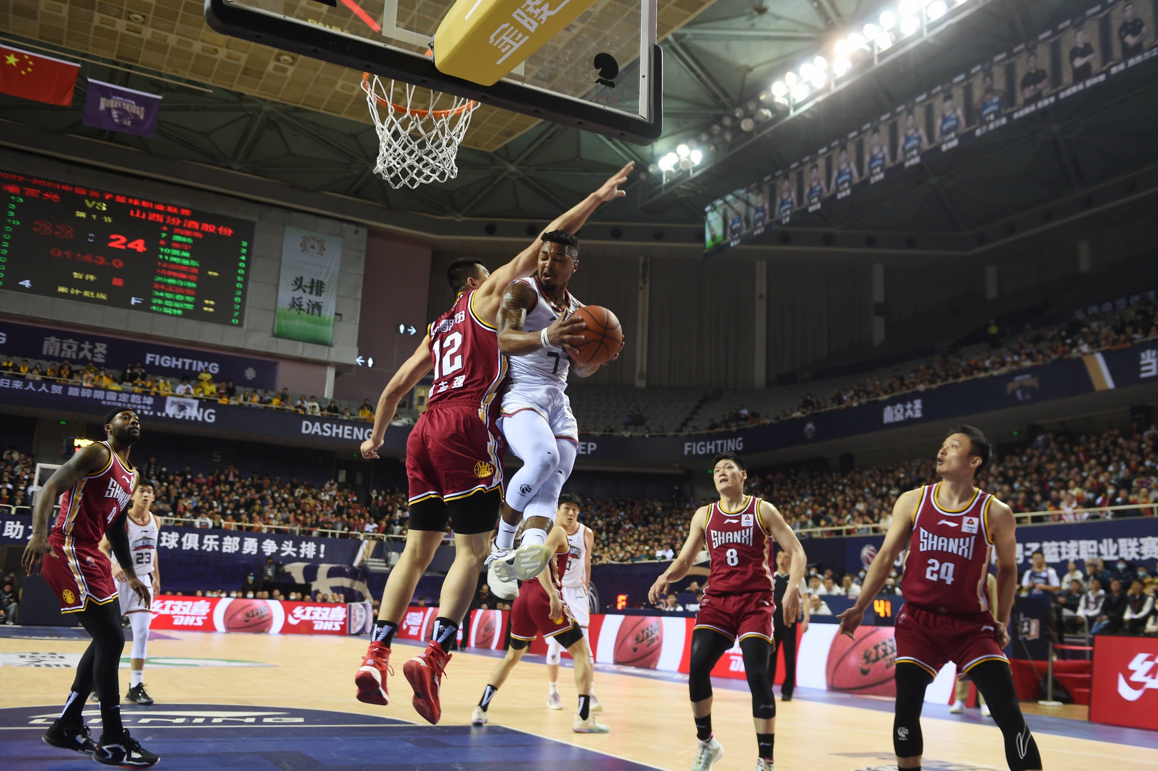 浙江主场告负山西,球队状态起伏不定 浙江主场告负山西,球队状态起伏不定