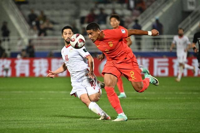 九游官网-保级战上演悬念大戏,球队迎来生死战