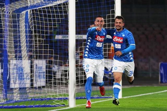 包含那不勒斯主场大胜桑普多利亚，稳居前四的词条