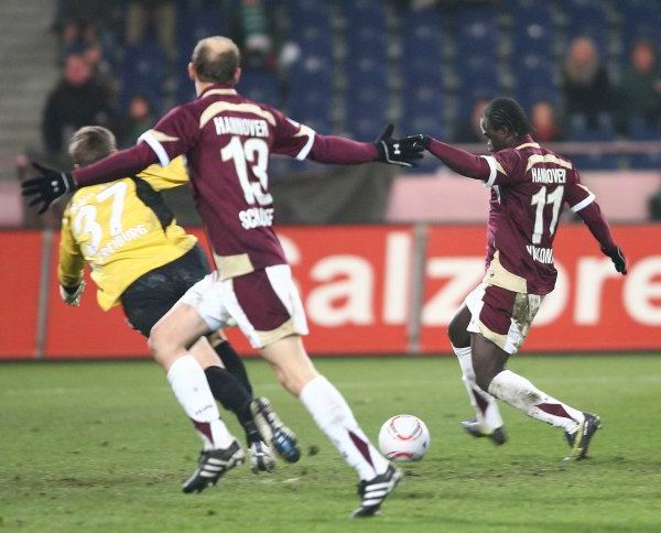 九游app下载-汉诺威主场战平,副班长位置难改变的简单介绍