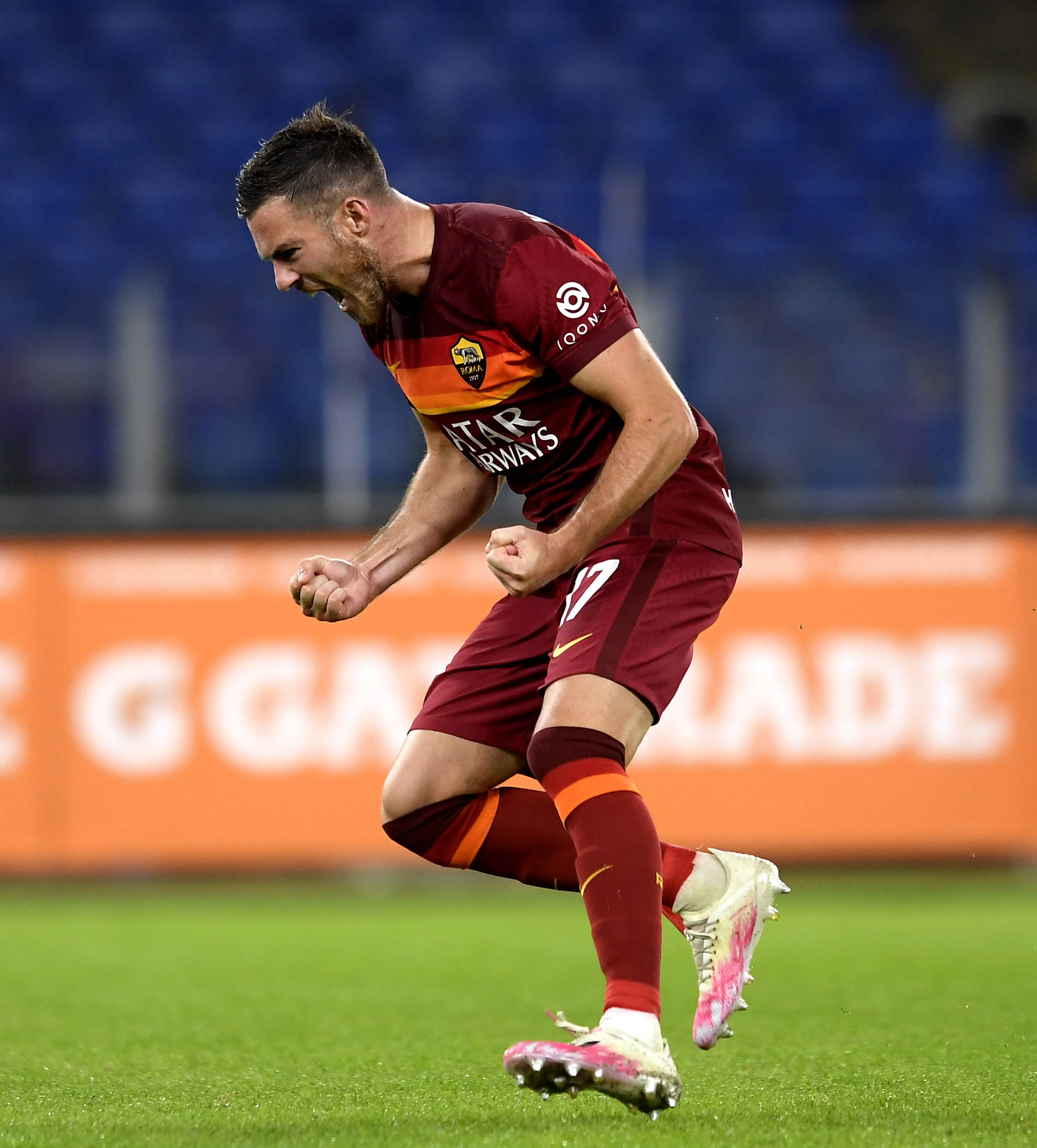 九游娱乐网站-罗马迎来赛季第一场胜利，锁定胜局的简单介绍