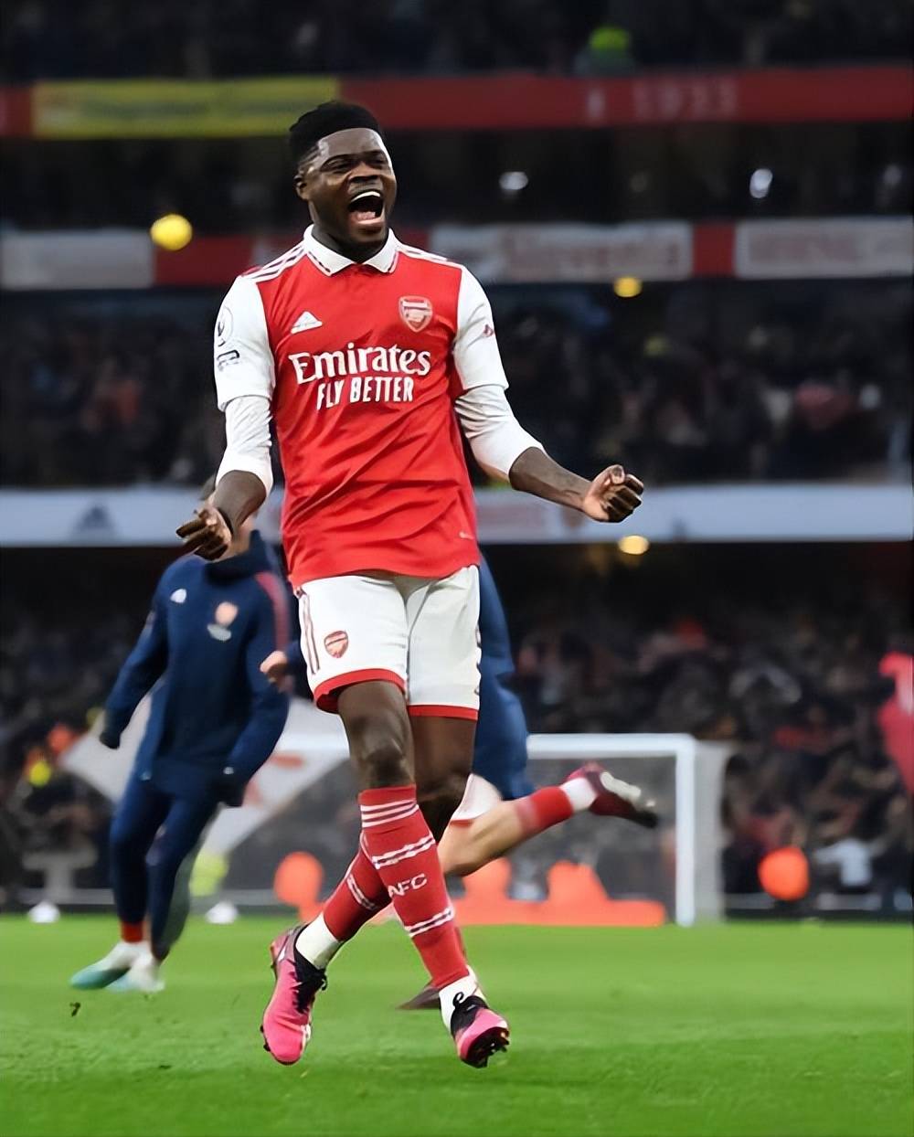 阿森纳中场技惊四座:连续两轮绝佳表现 阿森纳中场技惊四座:连续两轮绝佳表现