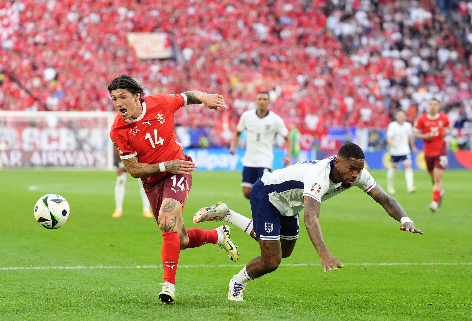 英格兰主场战胜瑞士,积分领先! 英格兰主场战胜瑞士,积分领先!