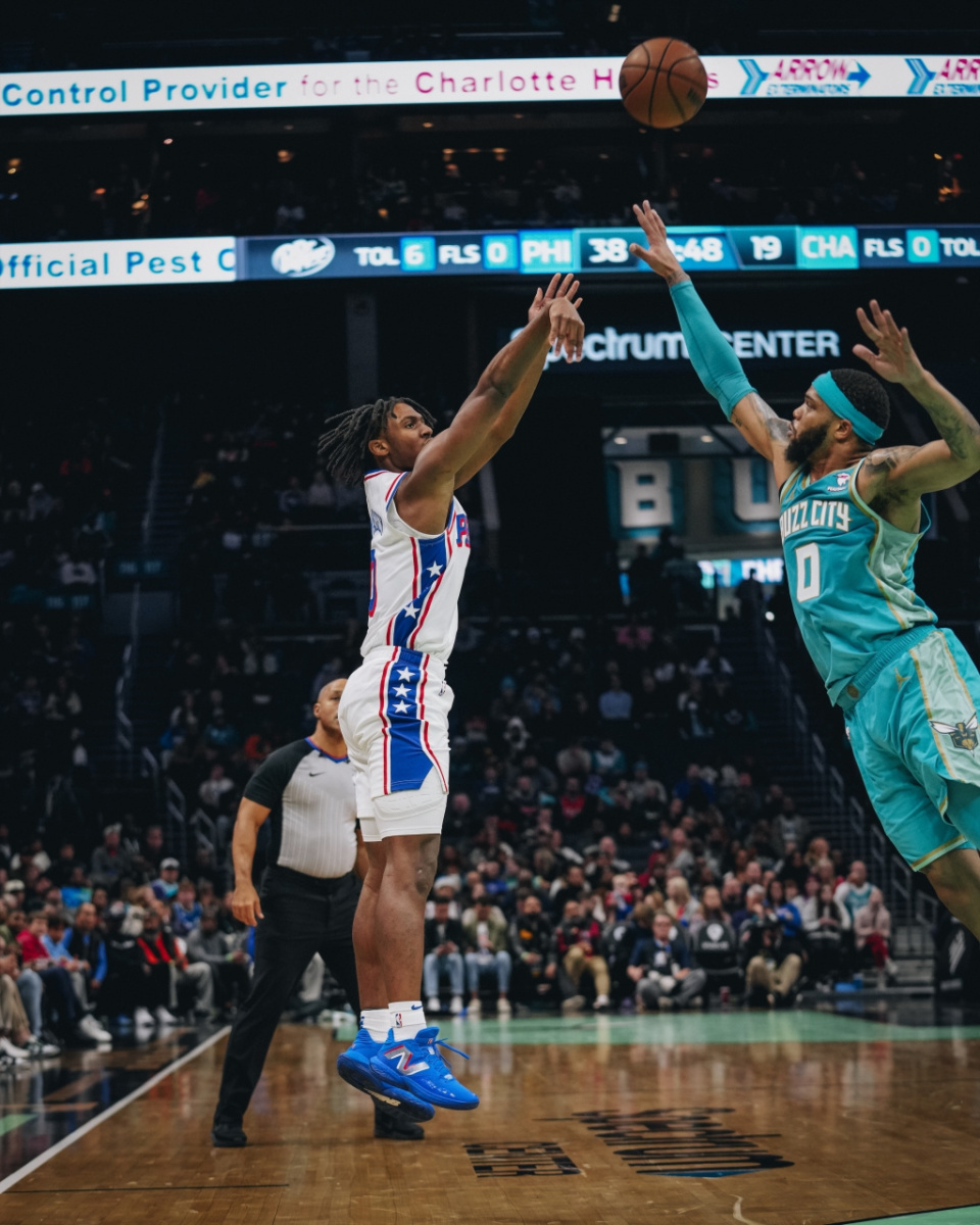 九游游戏-76人豪取七连胜,恩比德26分全场最高