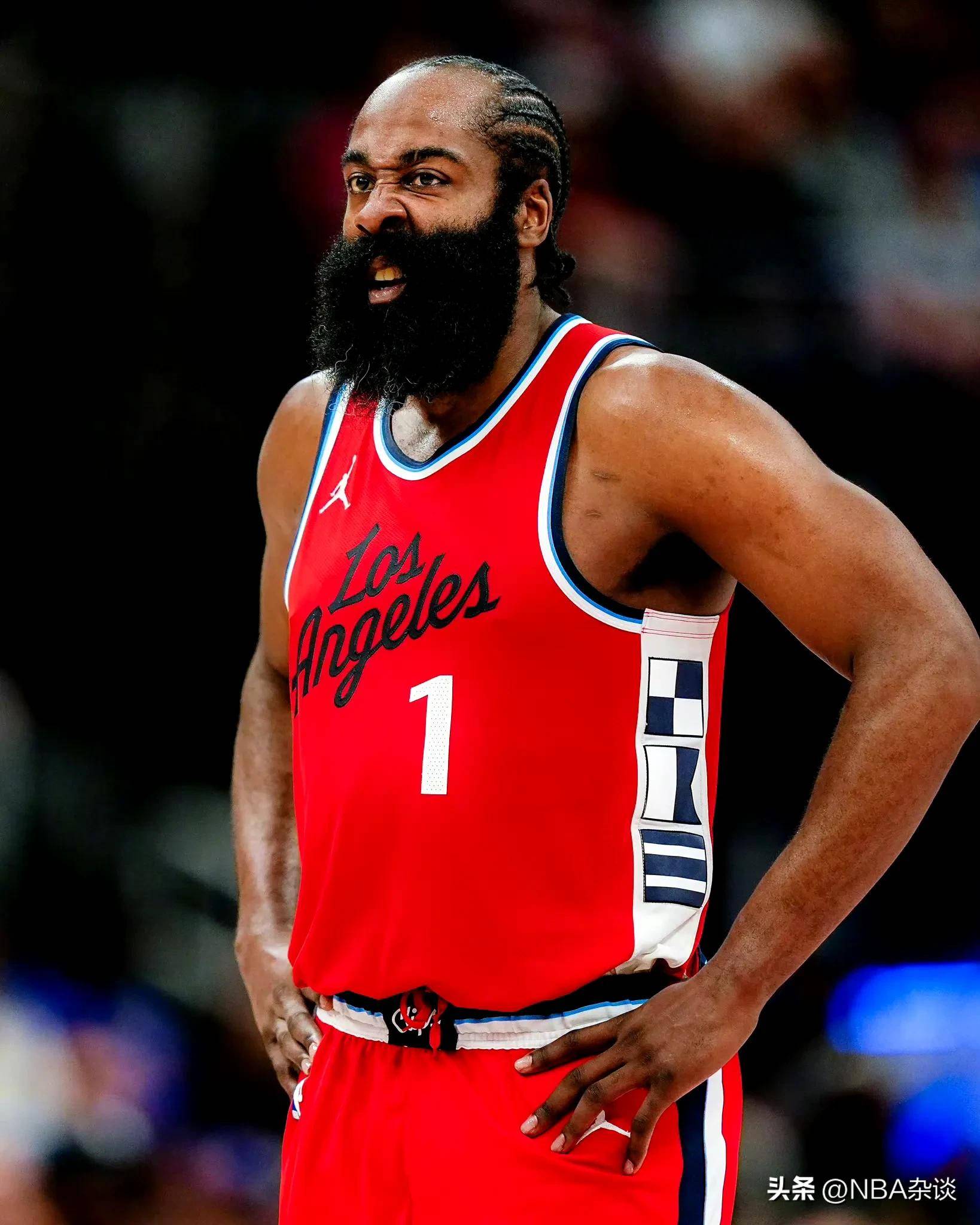 9you娱乐-快船队客场击败活塞队,完成三连胜